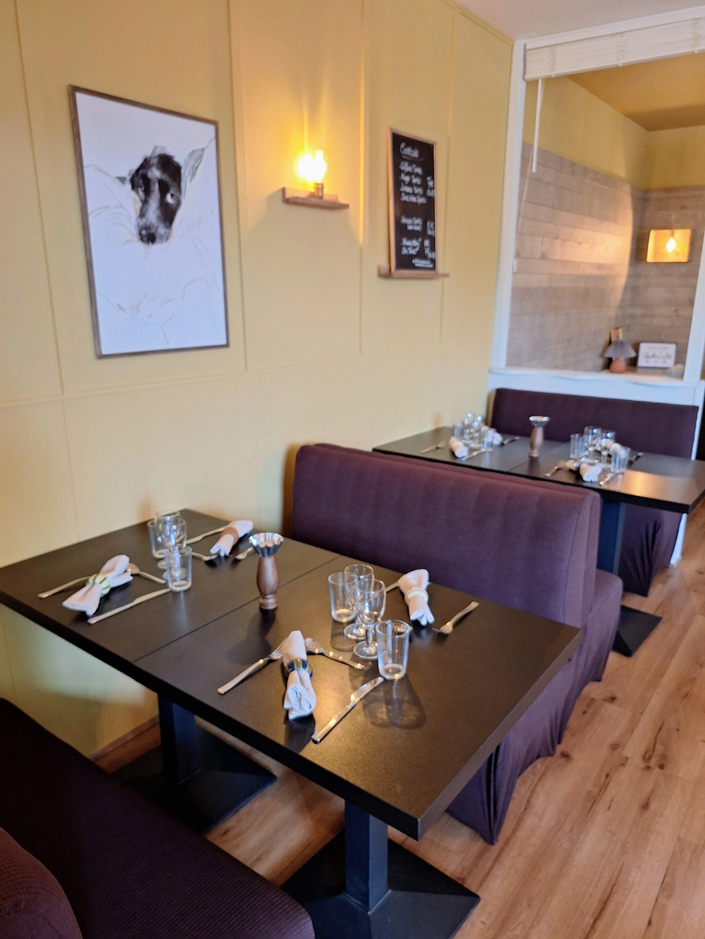 La salle du Café Nola