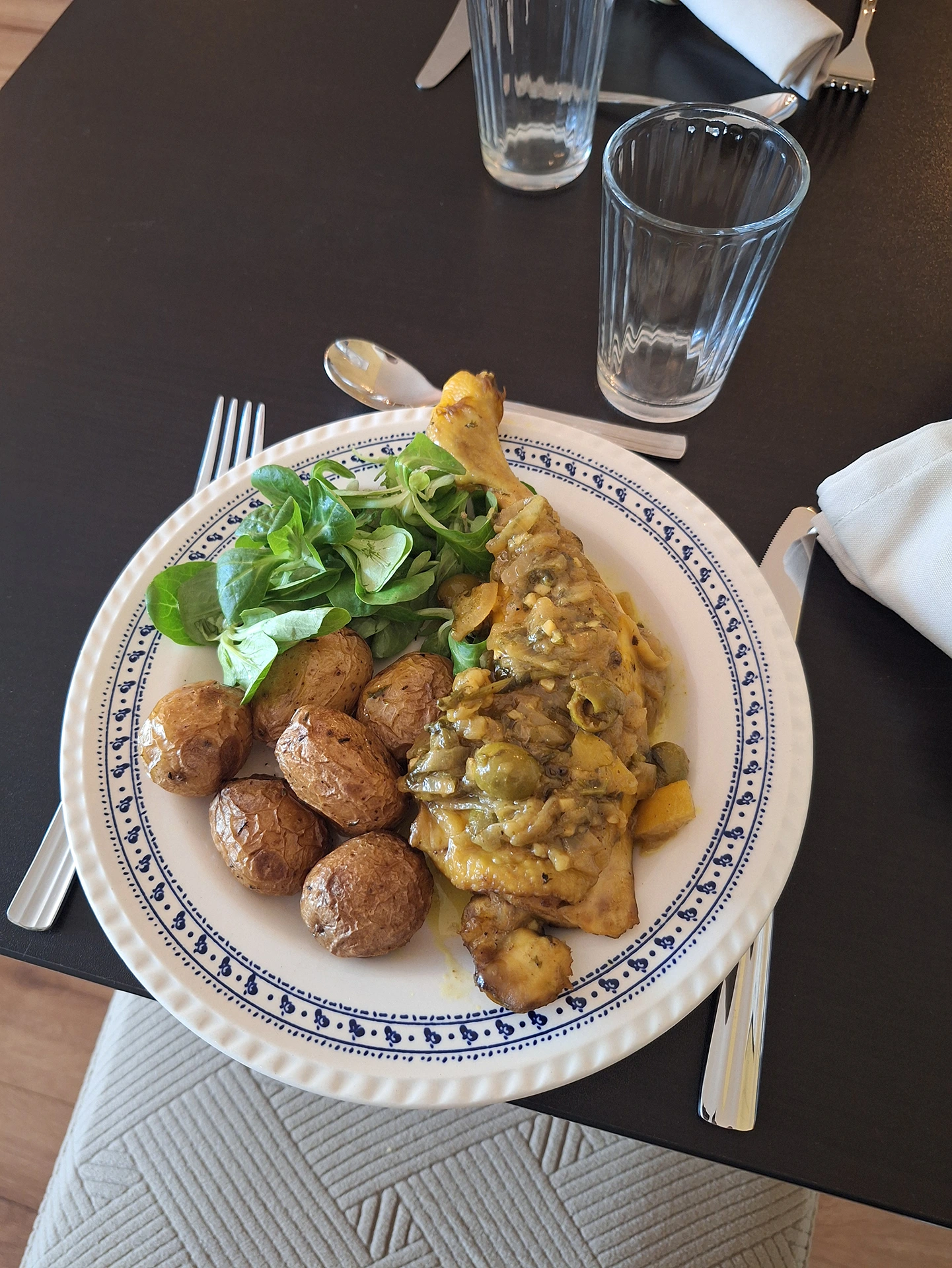 Poulet aux citrons confits et olives